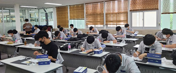 DU캠퍼스 진로체험 수업진행 모습 2